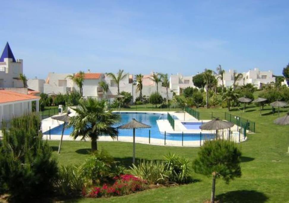 Adosado La Loma En Novo Sancti Petri Villa Chiclana de la Frontera Exterior foto